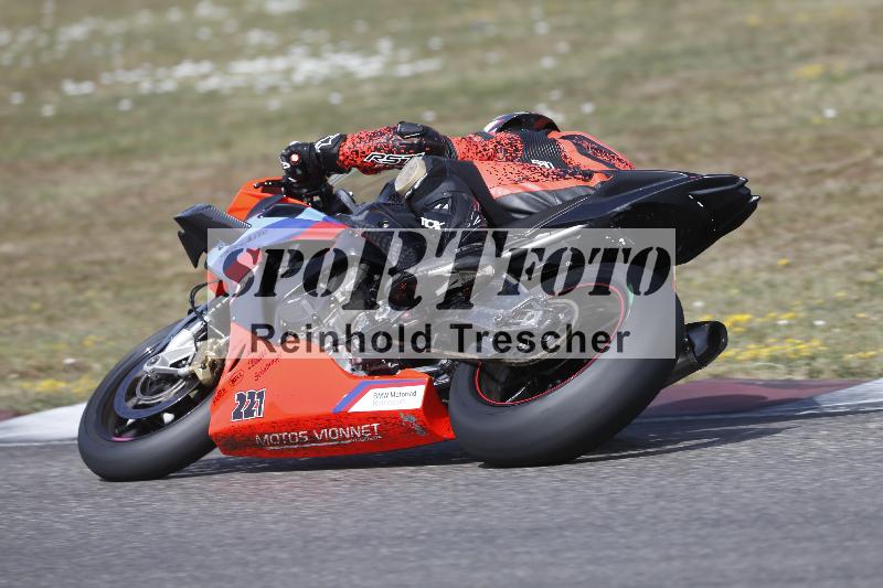 /37 09.08.2026  Pluess Motosport ADR/Freies Fahren/221